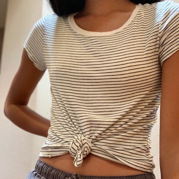 American Eagle Top - Picture 1 of 6